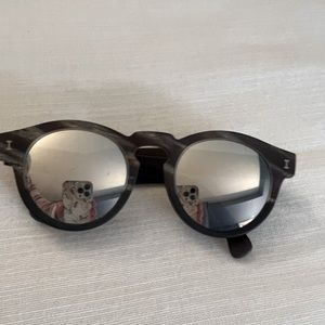 illesteva mirrored sunglasses